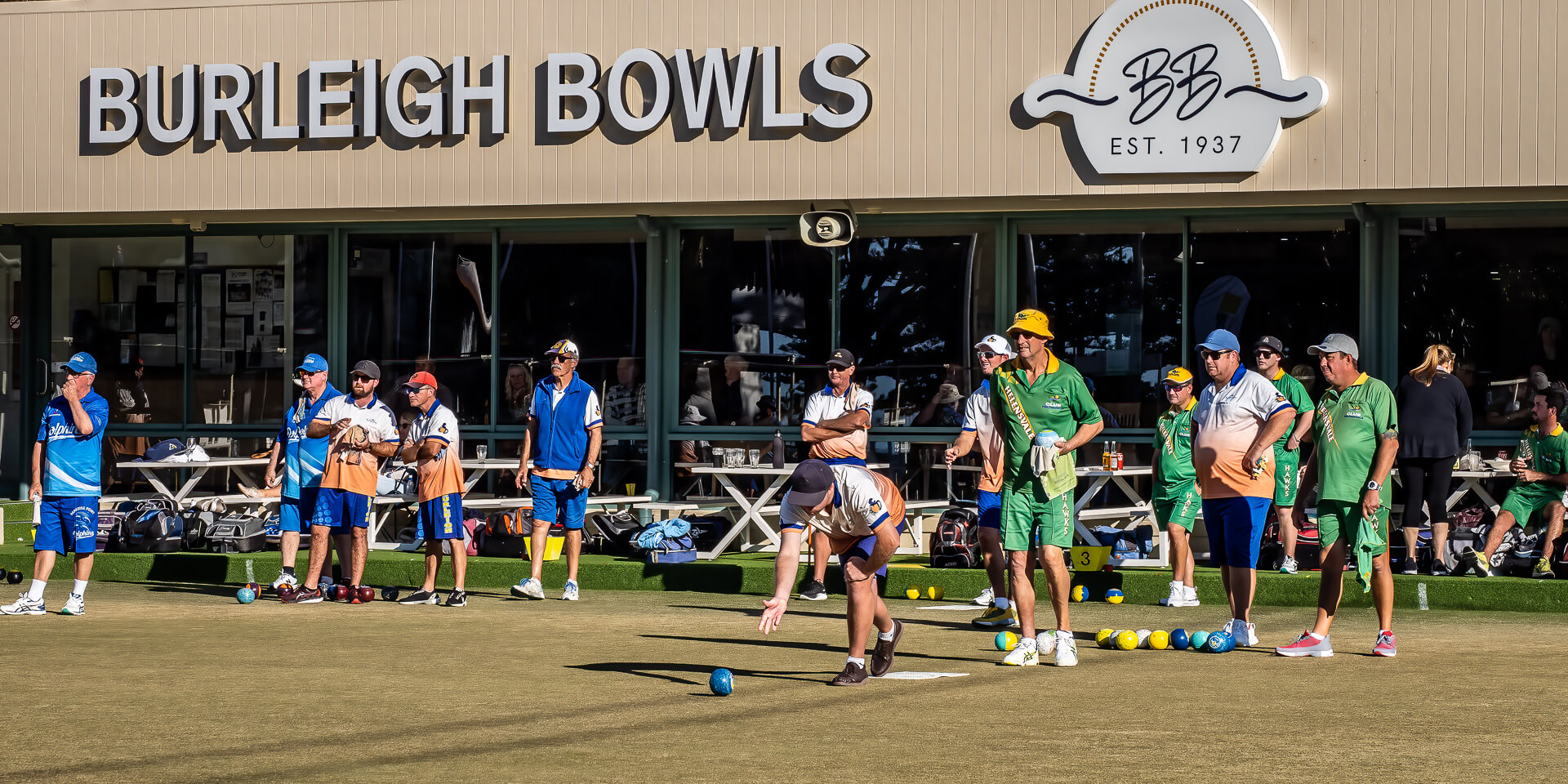 Honour For Print All Eyes On The Game By Hector Beveridge