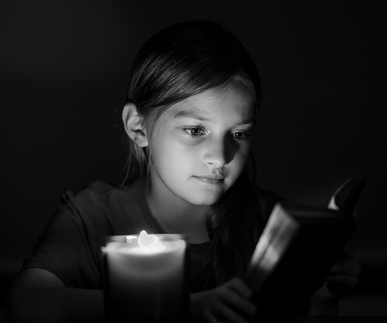 Honour For Digital Reading By Candlelight By Bhaskar Desha